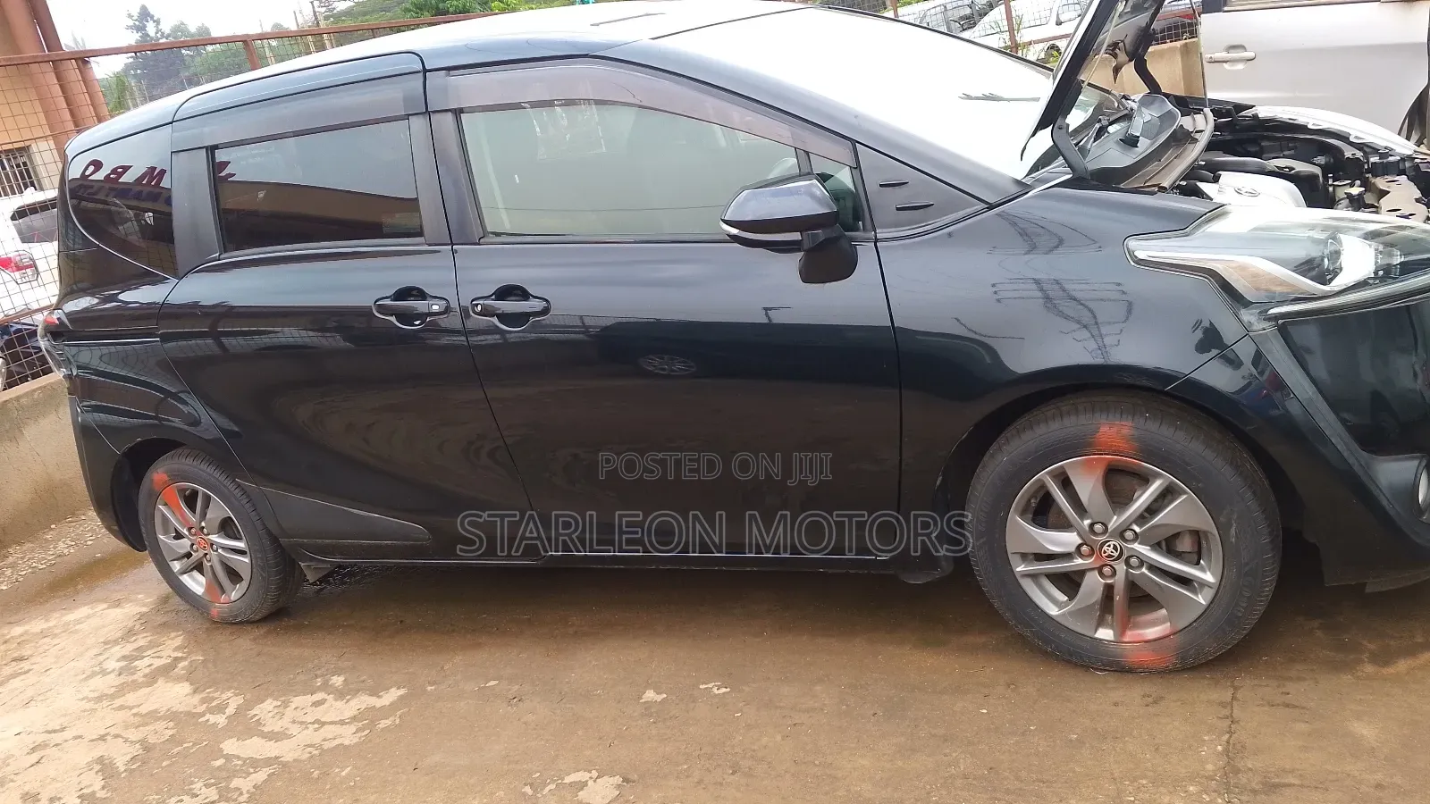 Toyota Sienta 2016 Black