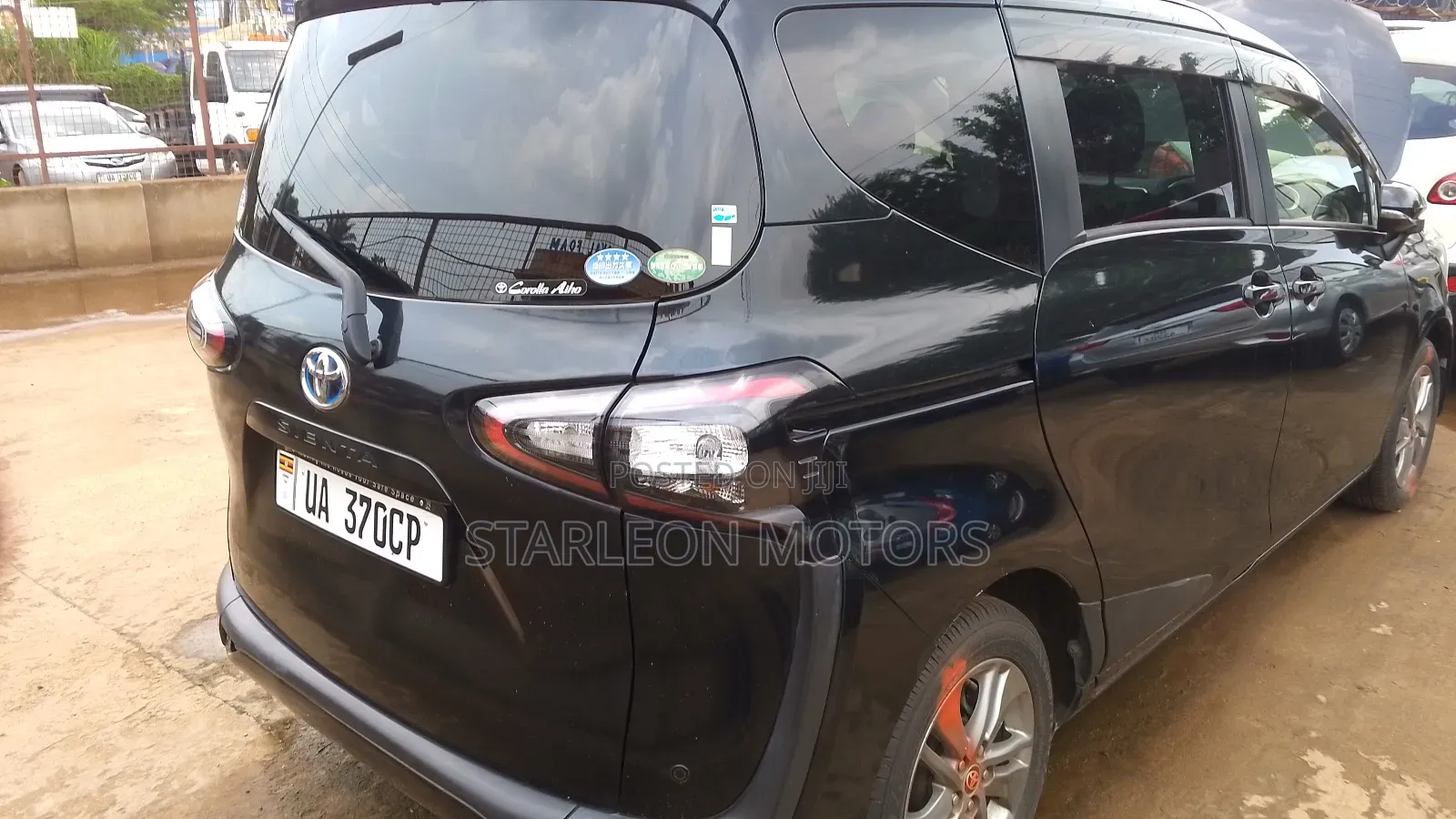 Toyota Sienta 2016 Black