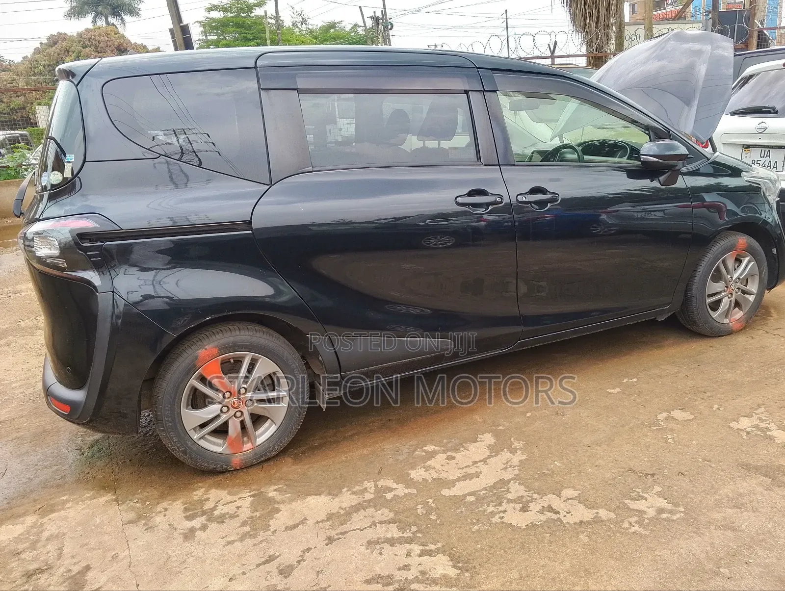 Toyota Sienta 2016 Black