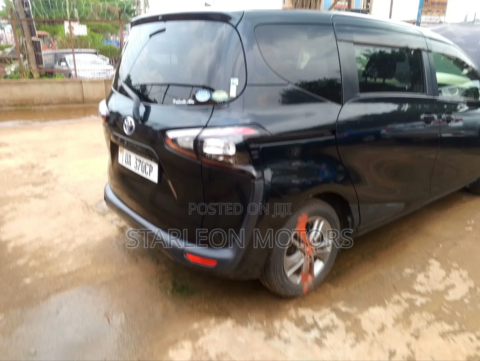 Toyota Sienta 2016 Black