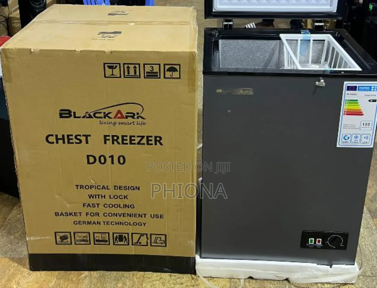 Black Ark Chest Freezer 130 LTRS