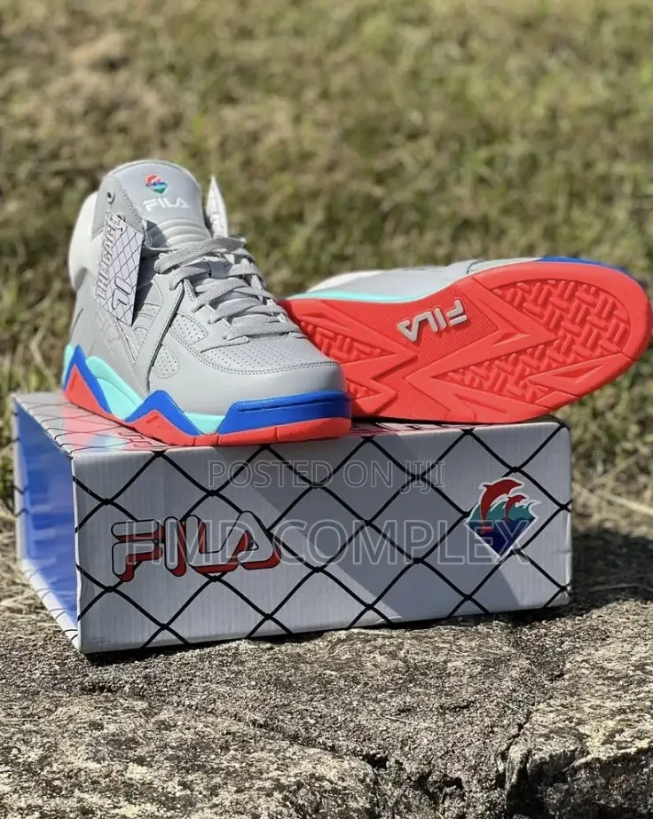 Fila Cage X Pink Dolphin