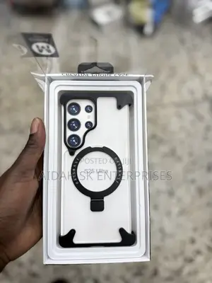 Clear Magnetic Phone Case With a Ring Holder for Galaxy S25 Ultra