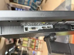 Monitor Lenovo 24.0 Inch Screen Ips Hdmi Vga Dp
