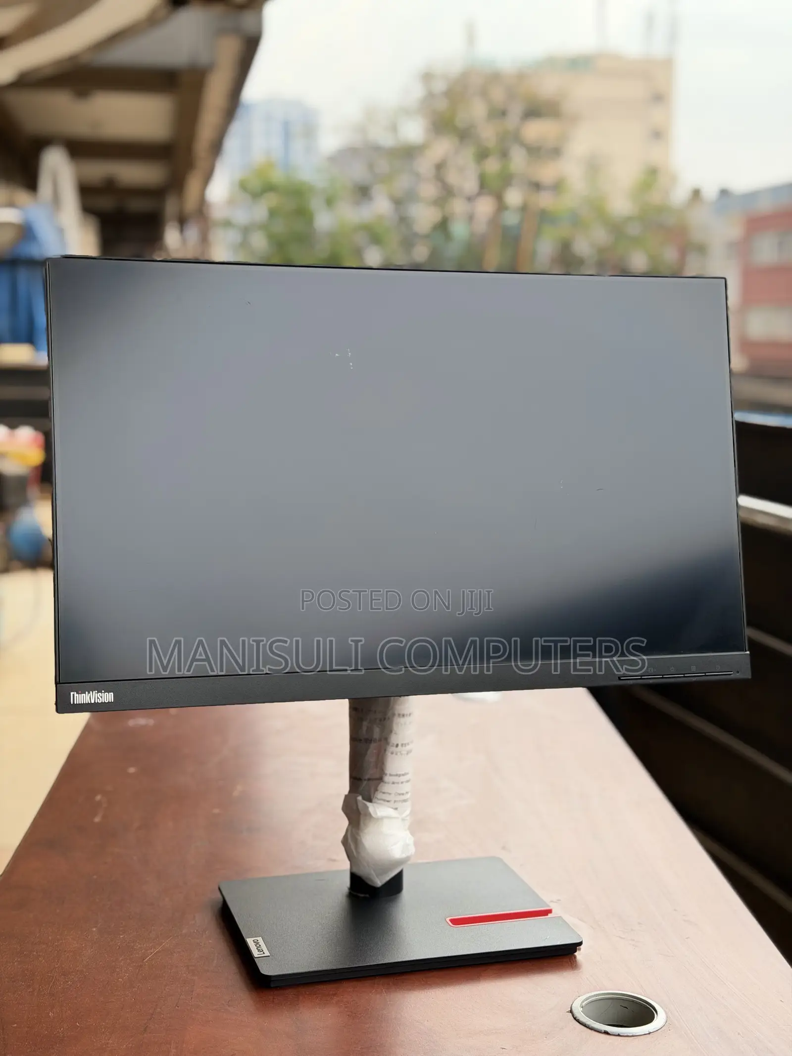 Monitor 24.8 Inch Screen Ips Lenovo Hdmi Dp Dvi