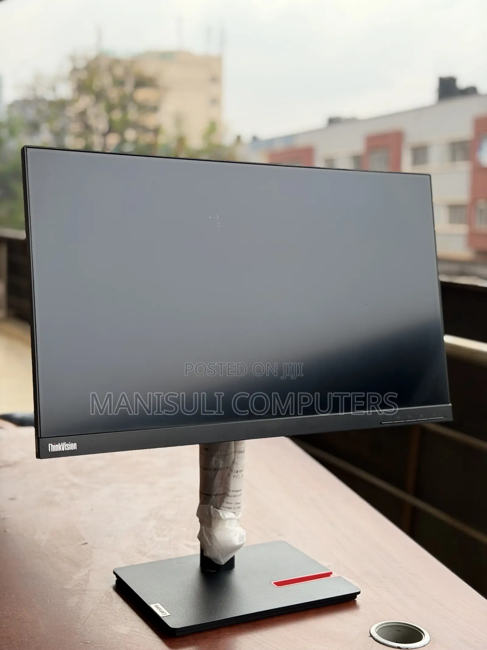 Monitor 24.8 Inch Screen Ips Lenovo Hdmi Dp Dvi