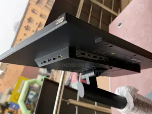 Lenovo 24.21 Inch Screen Ips Hdmi Dp Vga