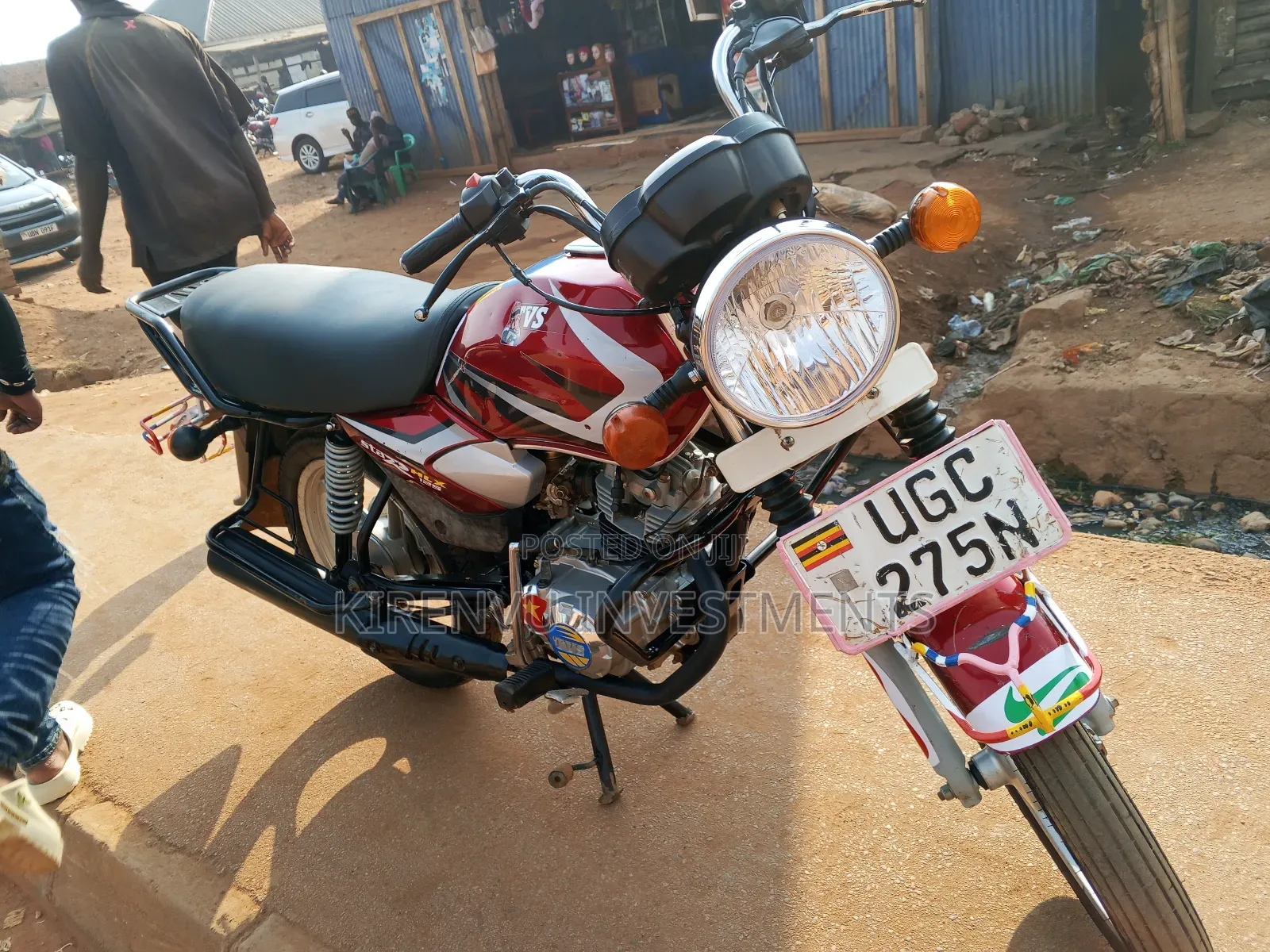 TVS HLX 125 2022 Red