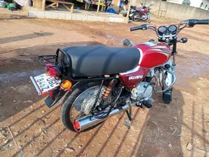 Bajaj Boxer 100 2022 Red