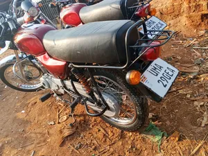 Bajaj Boxer 100 2022 Red