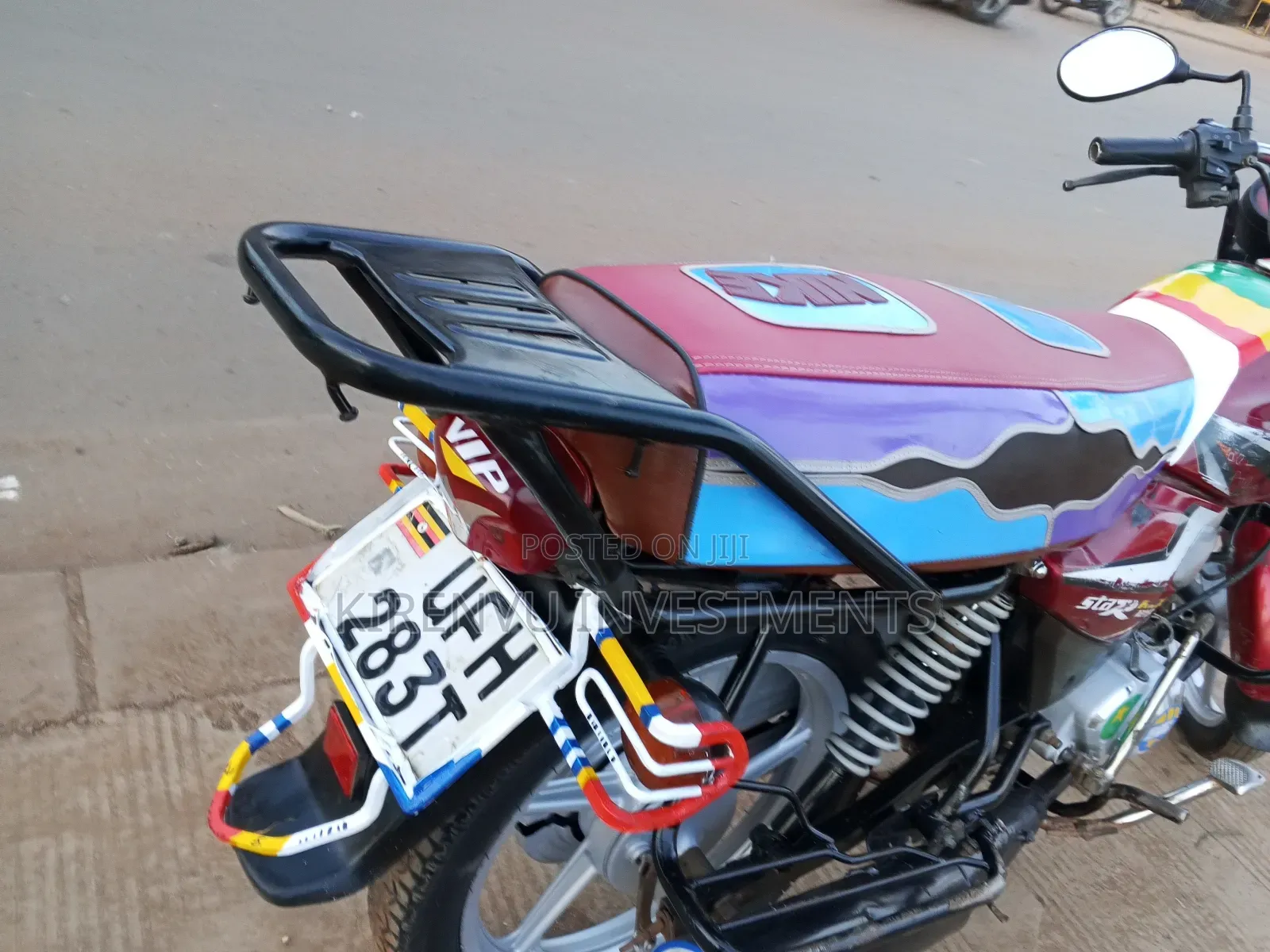 TVS HLX 125 2022 Red