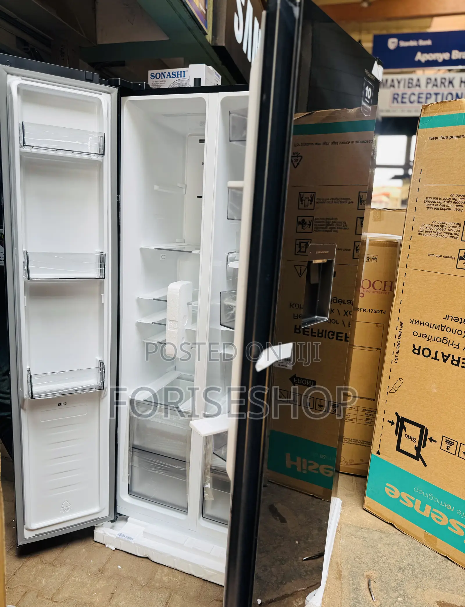 Hisense 750 Litres Side By Side Refrigerator