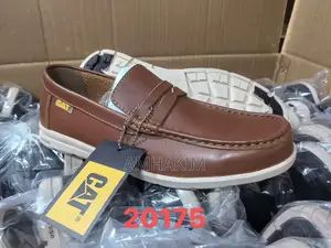 Classic Men's Leather Caterpillar Low Shoes In Stock