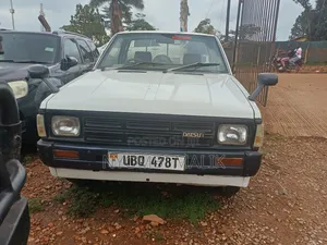 Nissan Pick-Up 1995 Off white