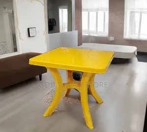 Imported Curved Legs Yellow Square Plastic Table