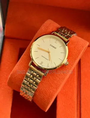 Women's Authentic Casio Automatic Golden Strapped Wrist Time Piece