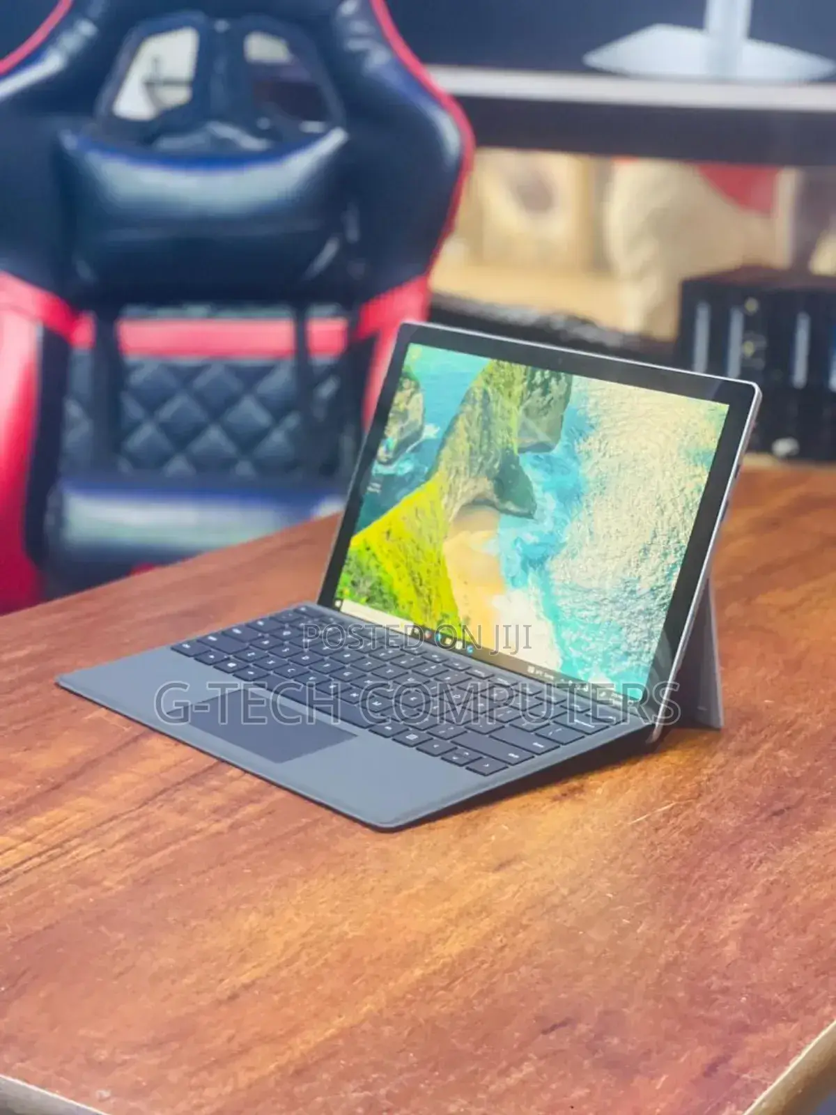 New Laptop Microsoft Surface 8GB Intel Core I5 SSD 256GB