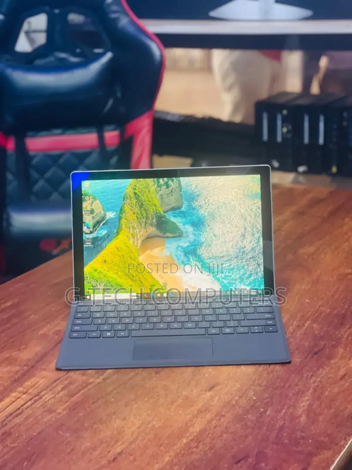 New Laptop Microsoft Surface 8GB Intel Core I5 SSD 256GB