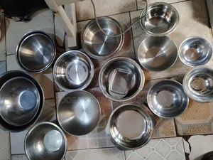 Set of 20 Kitchen Dishes