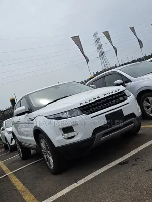 Land Rover Range Rover Evoque Pure AWD 5-Door 2013 White