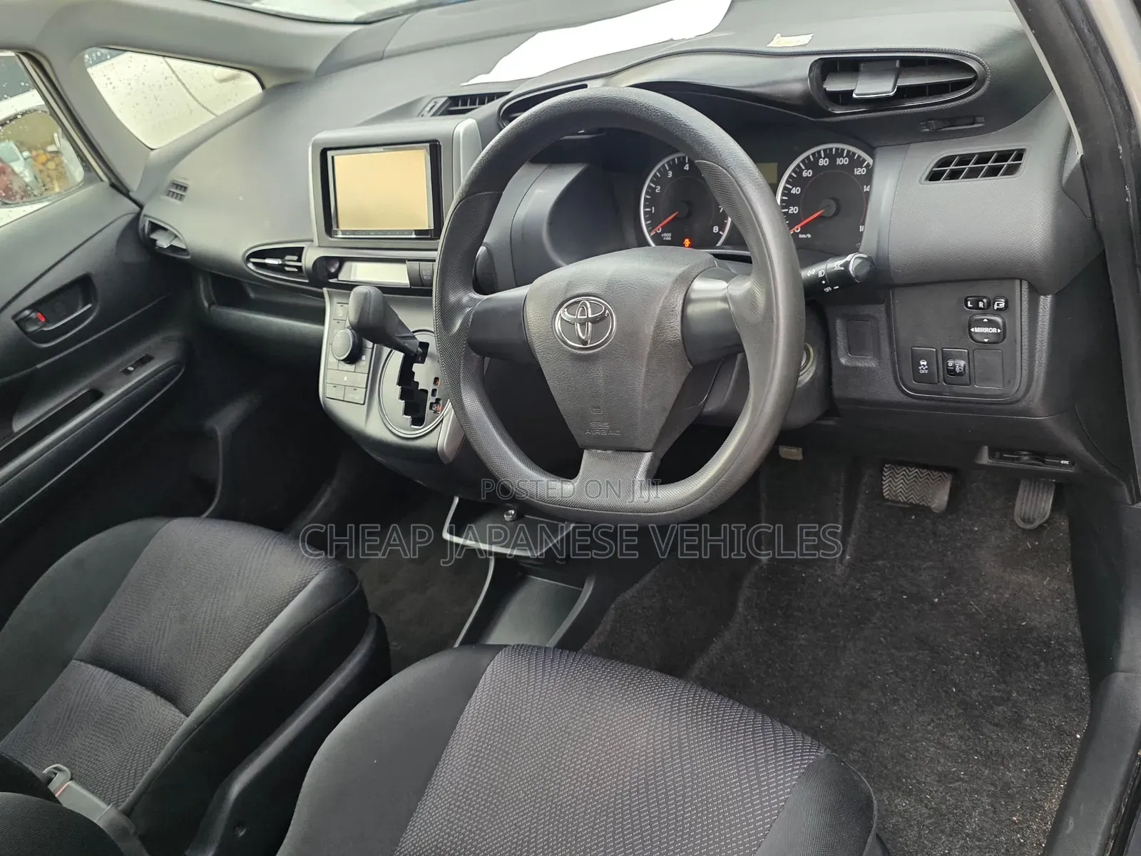 Toyota Wish 2013 Silver