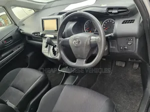 Toyota Wish 2013 Silver