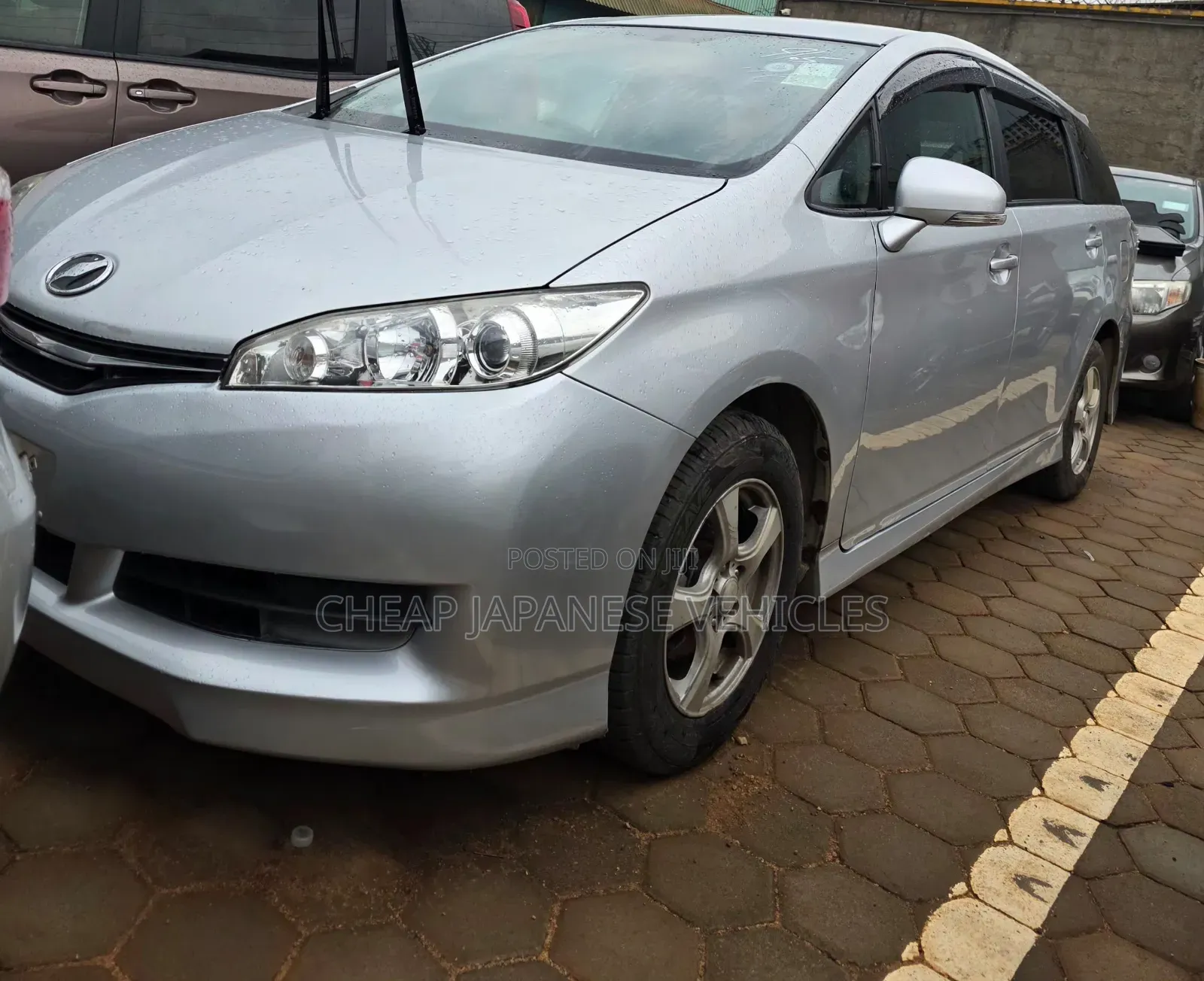 Toyota Wish 2013 Silver