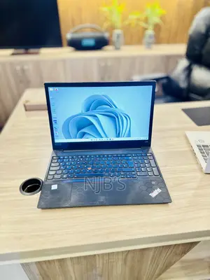Laptop Lenovo 8GB Intel Core I7 HDD+SSD 500GB