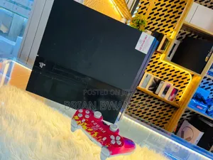 Quick Ps4 With 6games One Pad