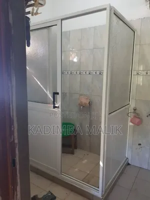 Bathroom Door Bombo