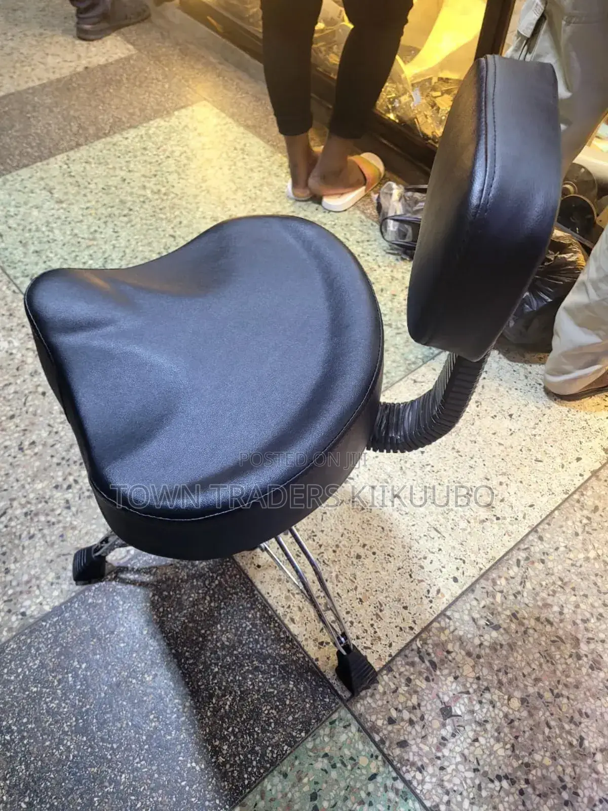 Drum Throne