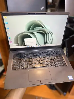 Laptop Dell Latitude 5310 8GB Intel Core I5 SSD 256GB