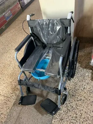Commode Wheelchair (With a Bowl)