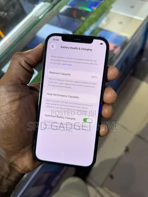 Apple iPhone 12 64 GB