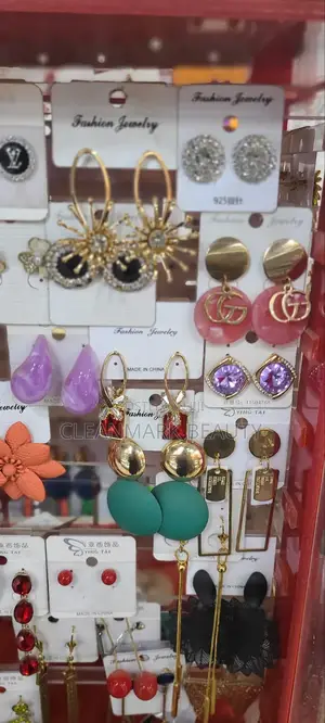 Earing Silver