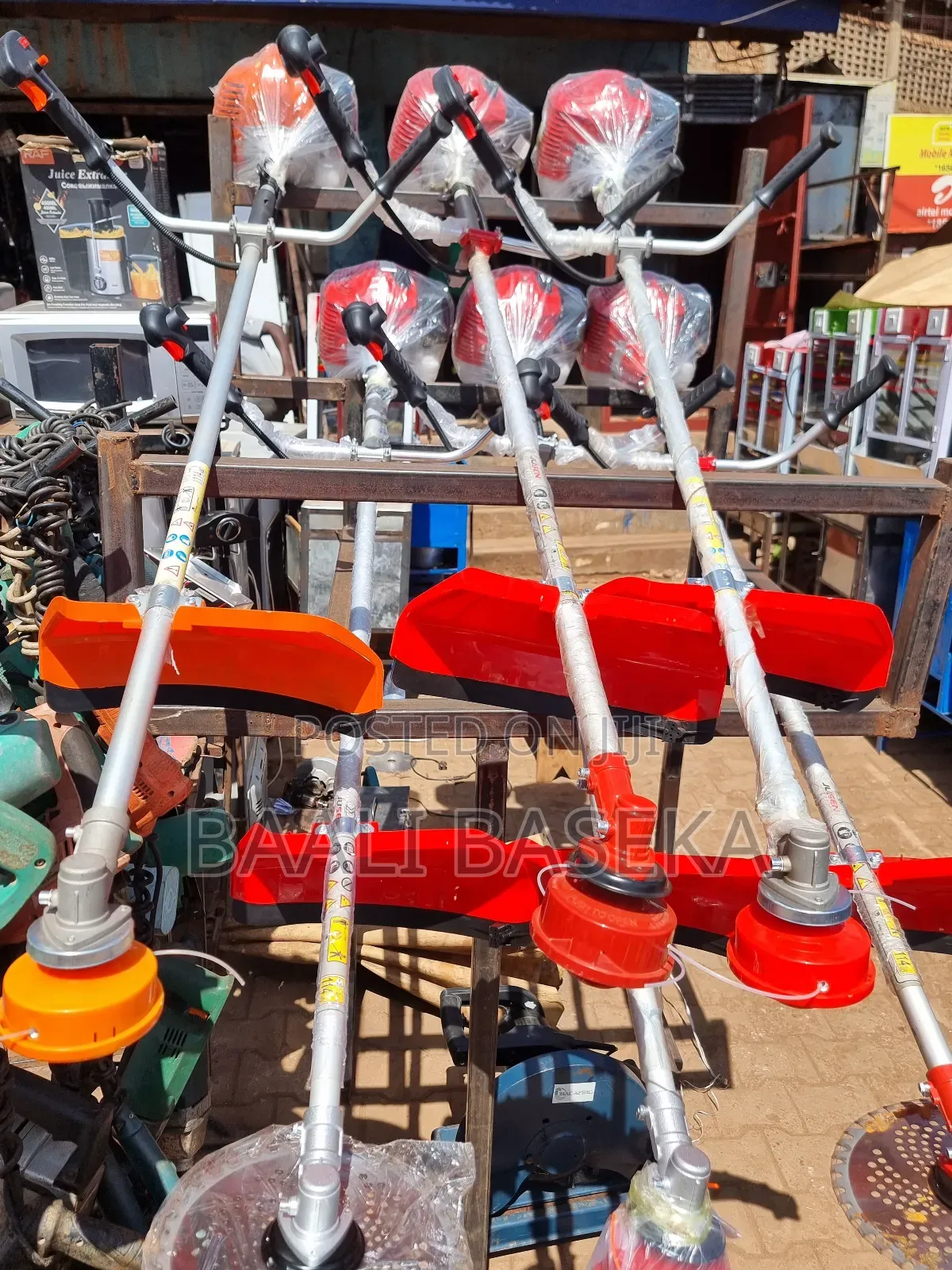 Grass Cutter Machines/Commercial Grade/Warranted