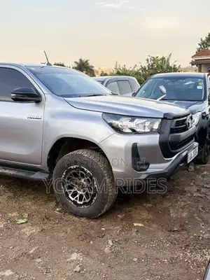 Toyota Hilux Revo Double Cab Deisel 2.8 AWD 2018 Silver