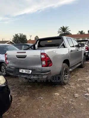 Toyota Hilux Revo Double Cab Deisel 2.8 AWD 2018 Silver