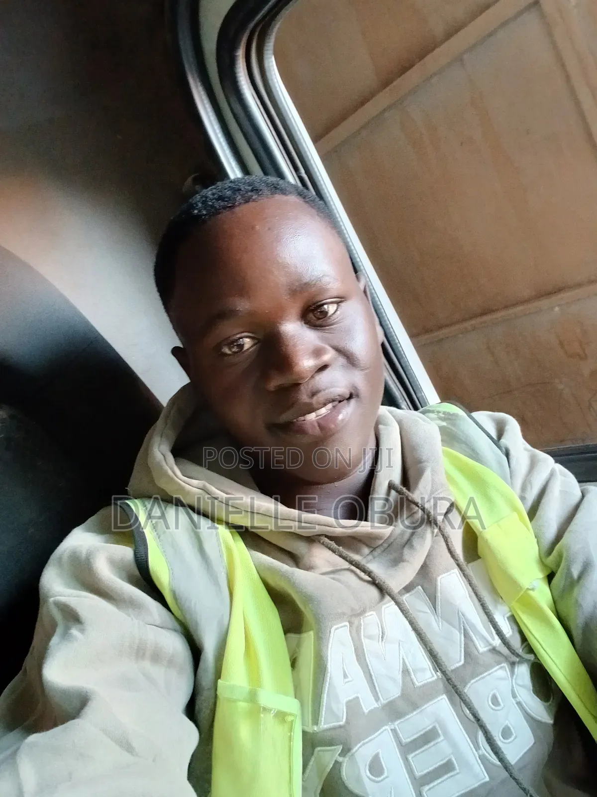 Am Looking for Job