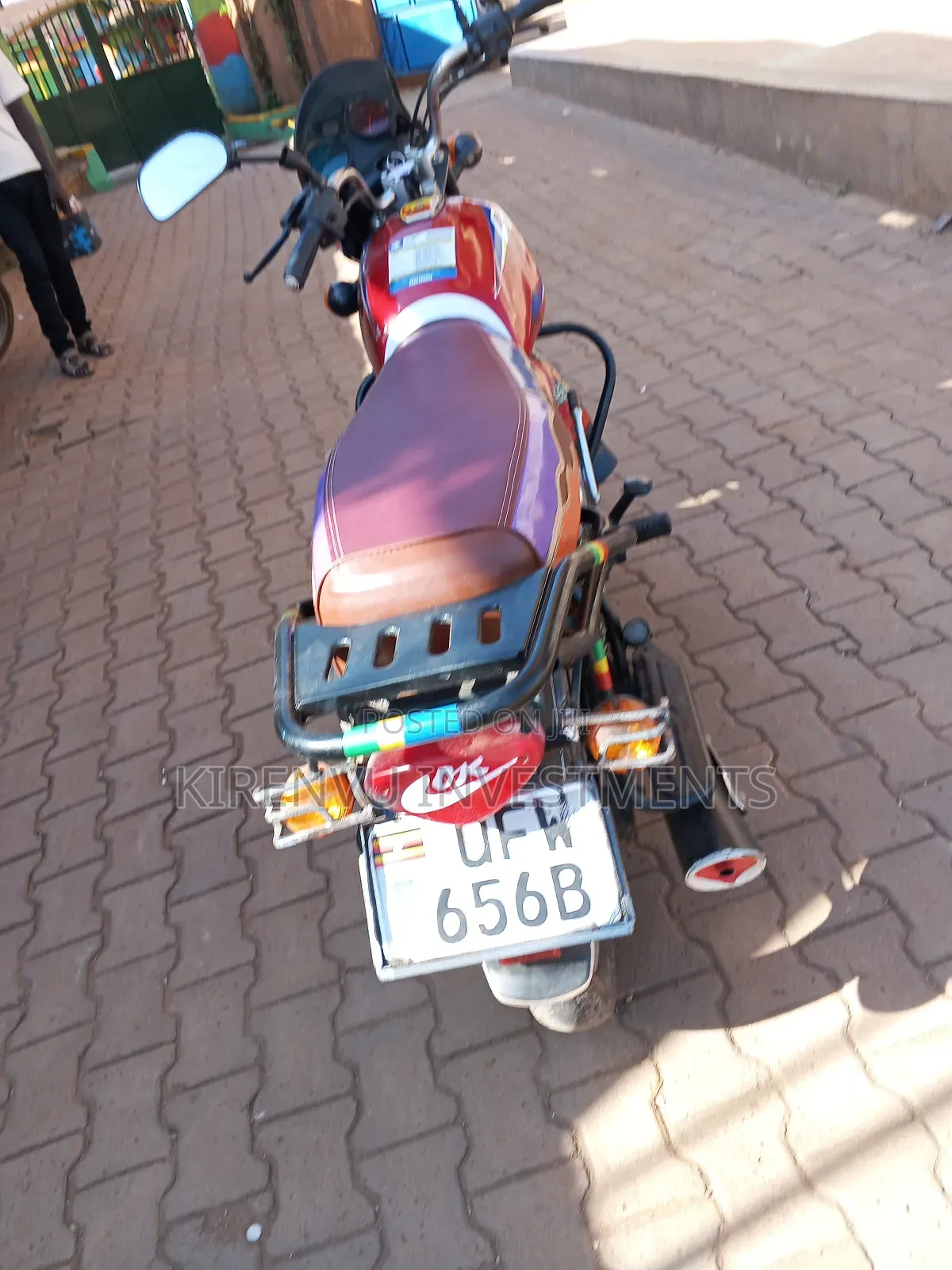 Bajaj Boxer 125 2024 Red