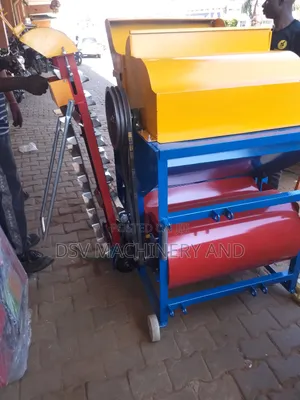 Ground Nut Harvesting Machine Tractor Driven