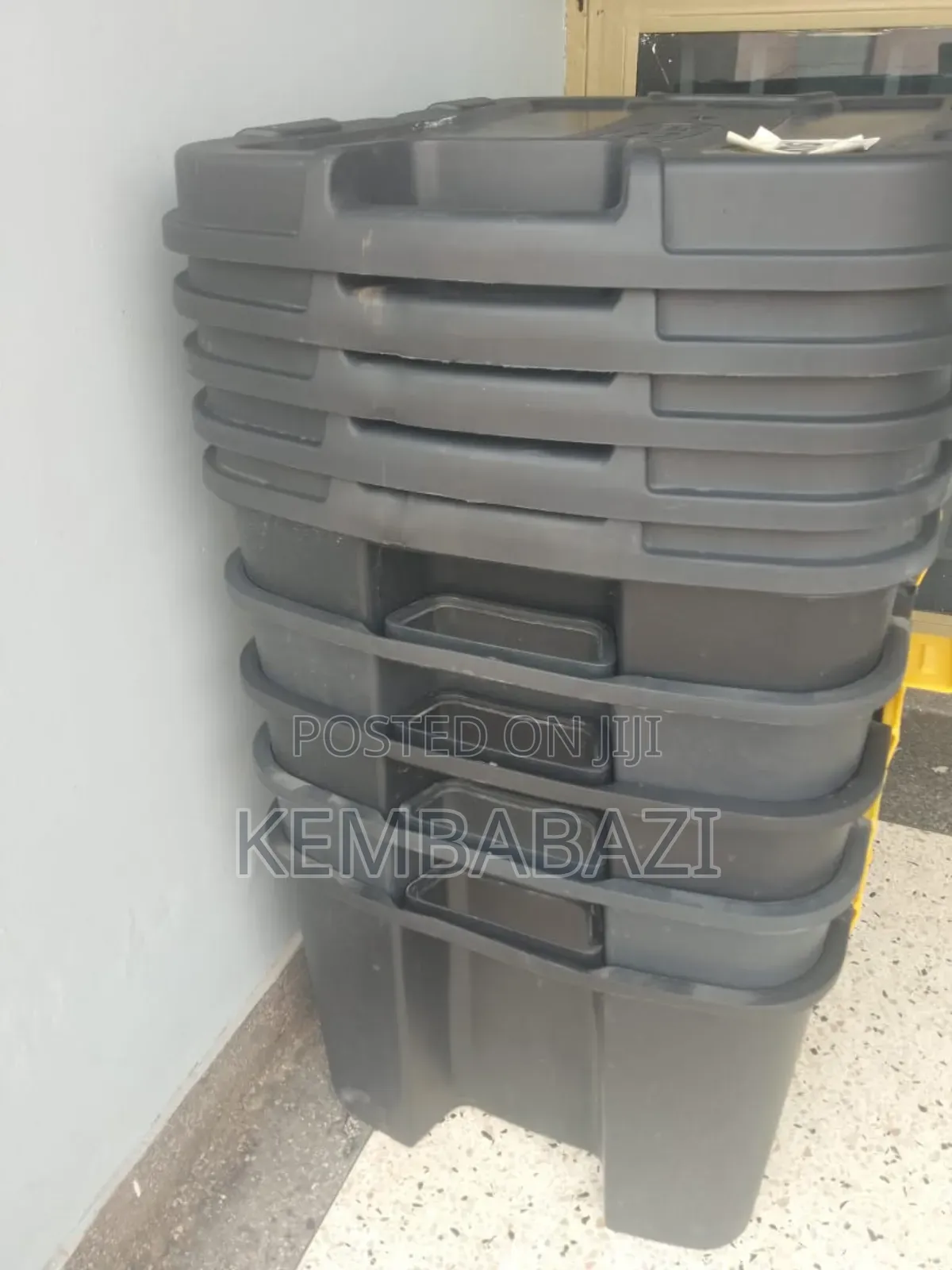 150litres Heavy-Duty Plastic Storage Tote Boxes.