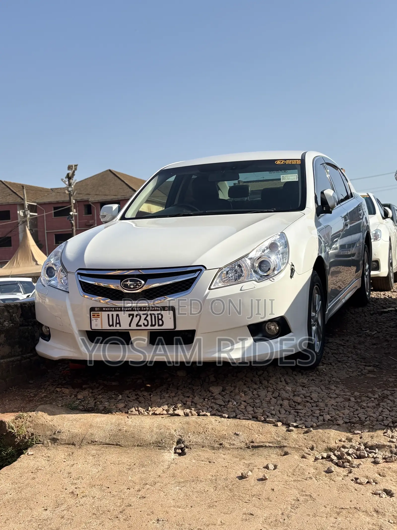 Subaru Legacy 2.5i Premium 2010 White