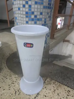 Cylindrical Flower Pots Cylindrical Flower Pots