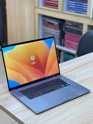 Laptop Apple MacBook Pro 2019 32GB Intel Core i7 SSD 1T
