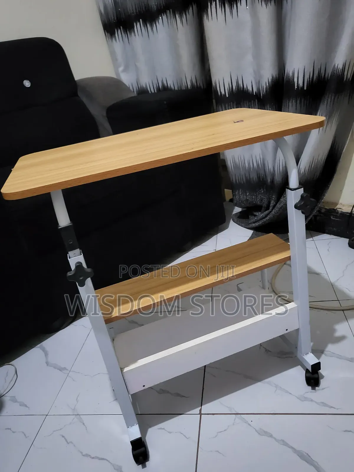Mobile, Height-Adjustable Rolling Desk
