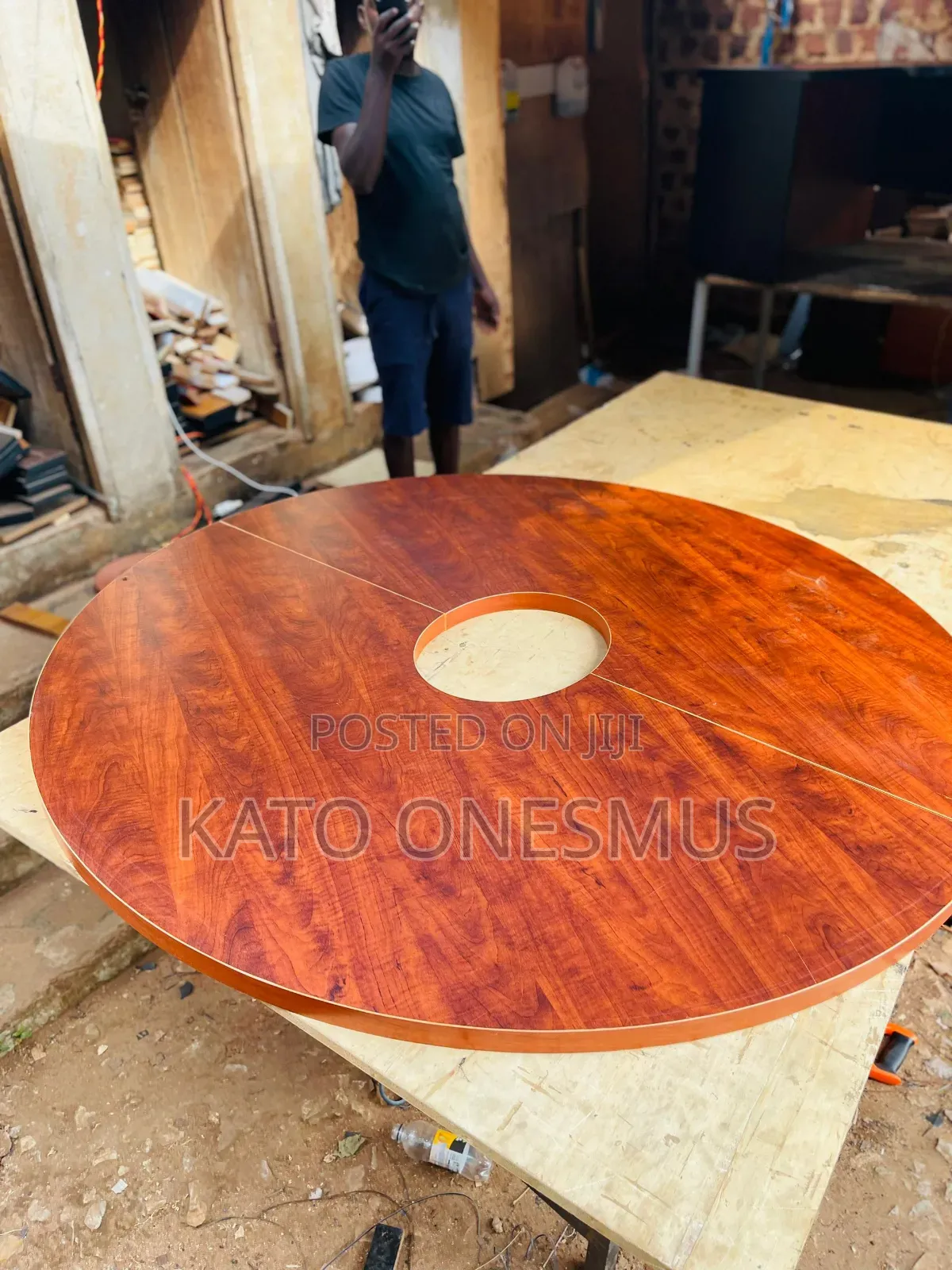 Round Shaped Board Room