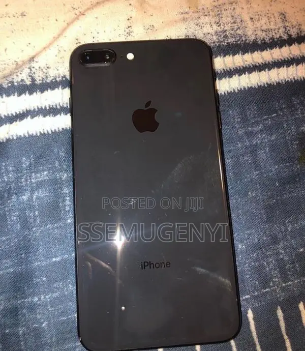 Apple iPhone 8 Plus 64 GB Black