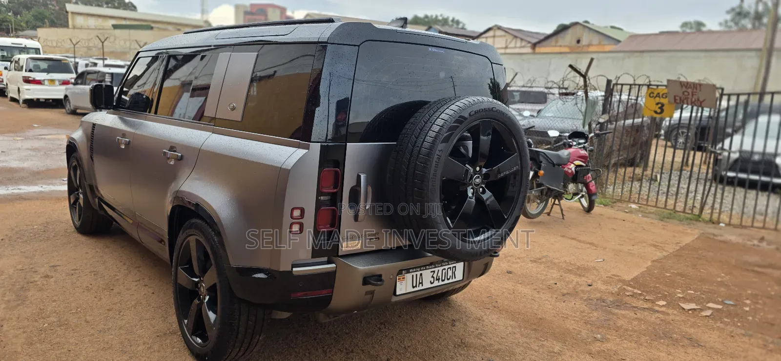 Land Rover Defender 2023 Gray
