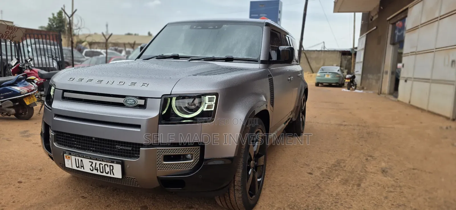 Land Rover Defender 2023 Gray